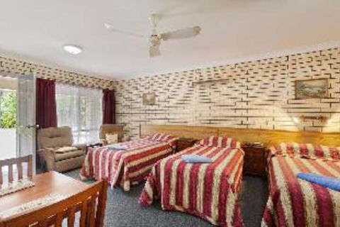 Sapphire Motel Coffs Harbour - Holiday Adelaide 3
