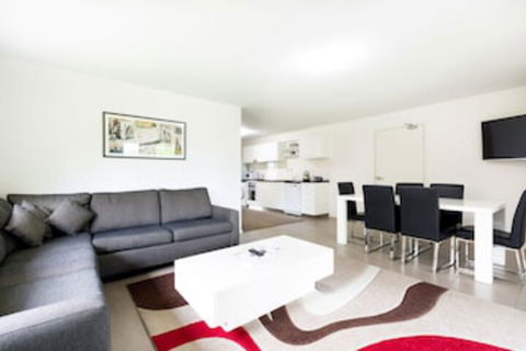 Apex Park Holiday Apartments - Holiday Adelaide 0