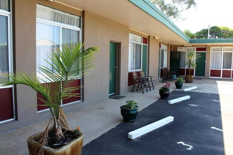 Luhana Motel Moruya - Holiday Adelaide 1