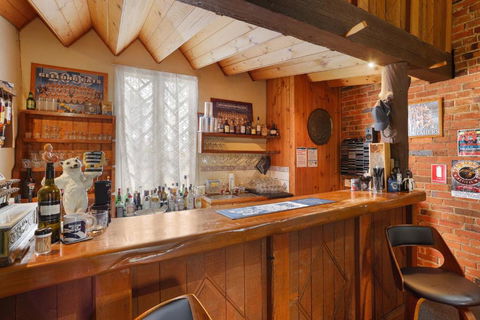 Diamond House Heritage Restaurant & Motor Inn - Holiday Adelaide 5