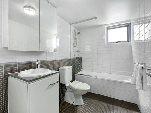 Story Apartments - Kangaroo Point - Holiday Adelaide 5