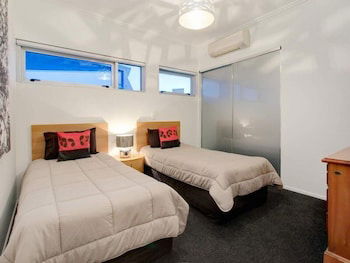 Story Apartments - Kangaroo Point - Holiday Adelaide 4