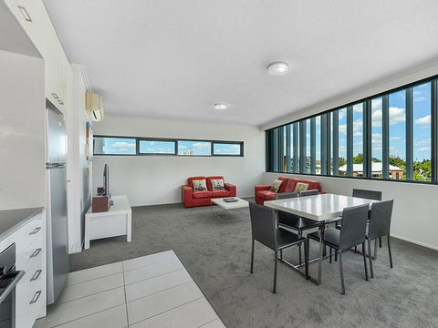 Story Apartments - Kangaroo Point - Holiday Adelaide 6