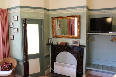 Ross B&B Accommodation - Holiday Adelaide 7