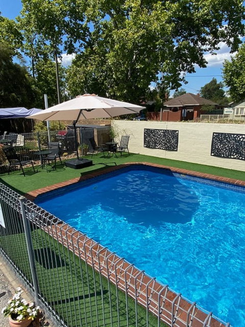 Albury City Motel - Holiday Adelaide 1
