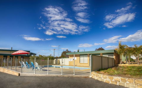 Hi Way Eight Motor Inn - Holiday Adelaide 4