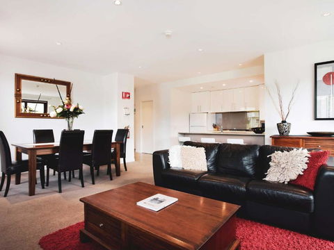 Elevation Apartments - Holiday Adelaide 5