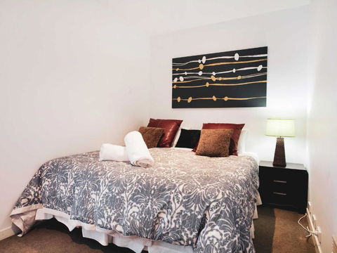 Elevation Apartments - Holiday Adelaide 1