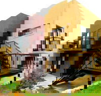 Amberoo Apartments Tamworth - Holiday Adelaide