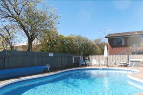 Harbour Lights Holiday Units - Holiday Adelaide 0