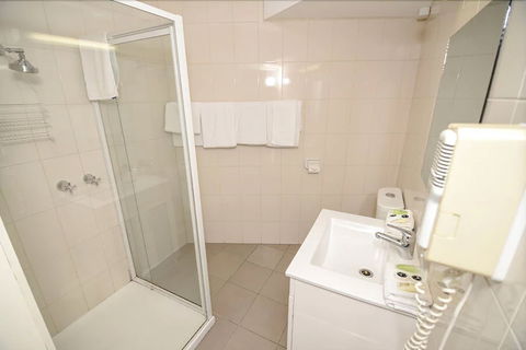 Dandenong Motel - Holiday Adelaide 5
