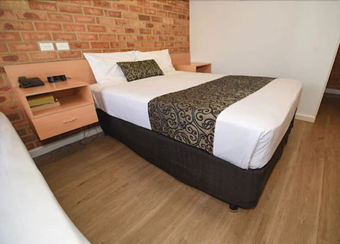 Dandenong Motel - Holiday Adelaide 3