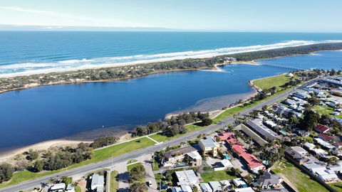 Cunningham Shore Motel - Holiday Adelaide 0
