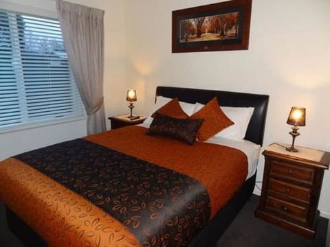 Hahndorf Oak Tree Cottages - Holiday Adelaide 2