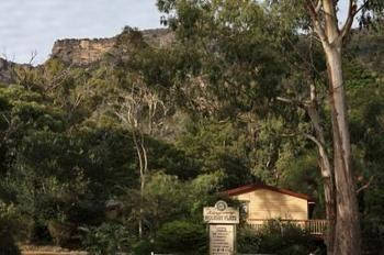 Kingsway Holiday Flats & Gariwerd House. - Holiday Adelaide 2