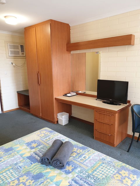 Lacepede Bay Motel - Holiday Adelaide 4