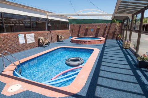 Elm Court Motel - Holiday Adelaide 1