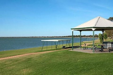 Barmera Lake Resort Motel - Holiday Adelaide 2