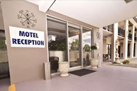 Bella Vista Motel - Holiday Adelaide 1