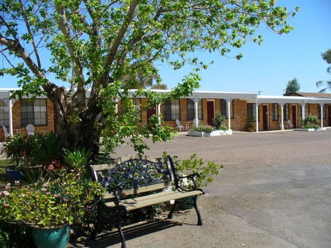 Colonial Motor Lodge Scone - Holiday Adelaide 0