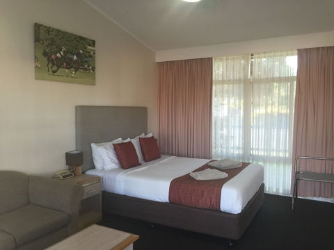 Colonial Motor Lodge Scone - Holiday Adelaide 5