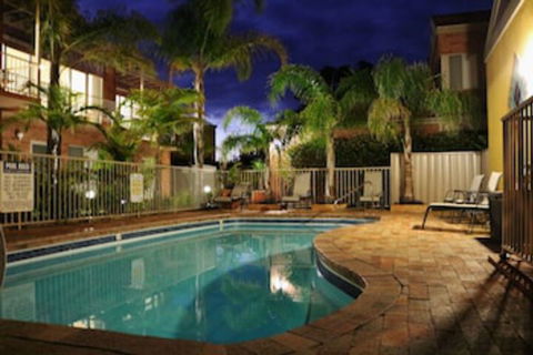 Beaches Apartments Merimbula - Holiday Adelaide 0