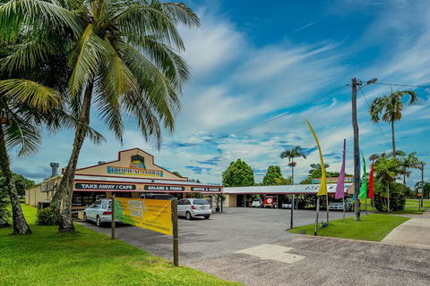 Tropical Lodge - Holiday Adelaide 2