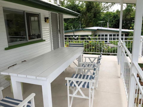 Daggoombah Holiday Home Magnetic Island - Holiday Adelaide 1