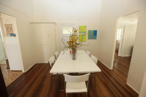 Daggoombah Holiday Home Magnetic Island - Holiday Adelaide 5