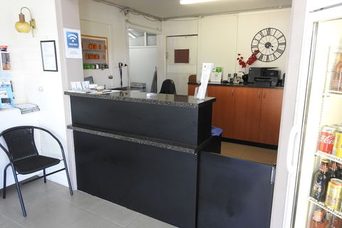 Tropic Coast Motel - Holiday Adelaide 1
