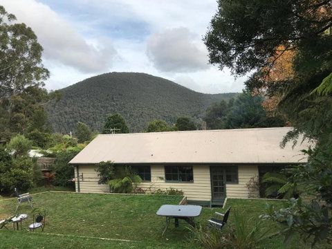Warburton Holiday House - Holiday Adelaide 1