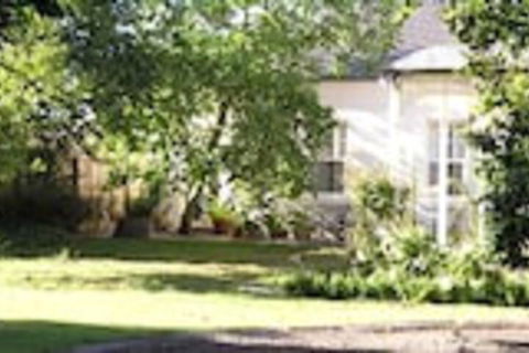 Camellia Cottage Bed & Breakfast - Holiday Adelaide 4