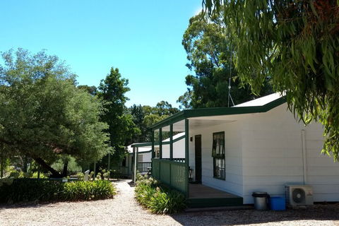 Fernleigh Farmstay & Bike Park - Holiday Adelaide 4