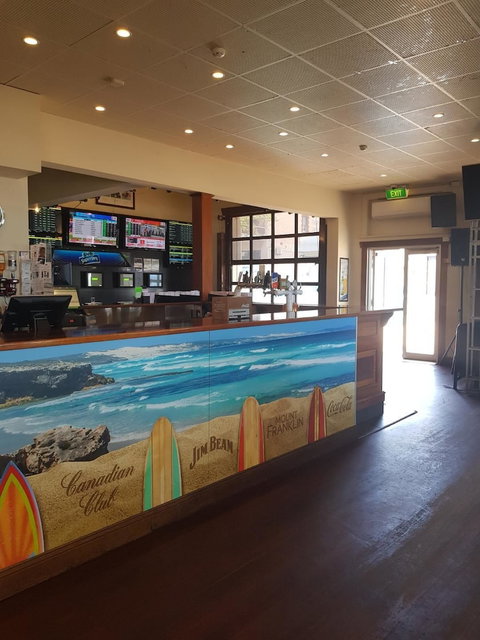 Port Lincoln Pier Hotel - Holiday Adelaide 3