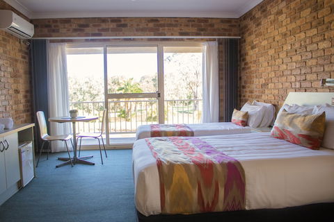 Golf Club Motor Inn Wingham - Holiday Adelaide 6