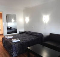 Jolly Collier Hotel Motel - Holiday Adelaide