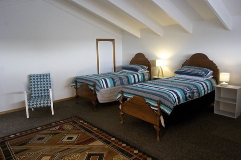 Penguin Beachfront Apartments - Holiday Adelaide 1