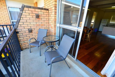 City Centre Apartments - Holiday Adelaide 4
