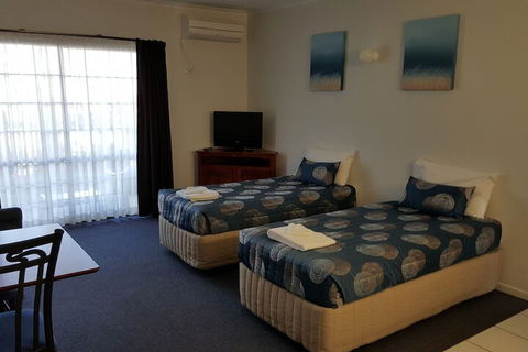 Shakespeare Motel - Holiday Adelaide 4