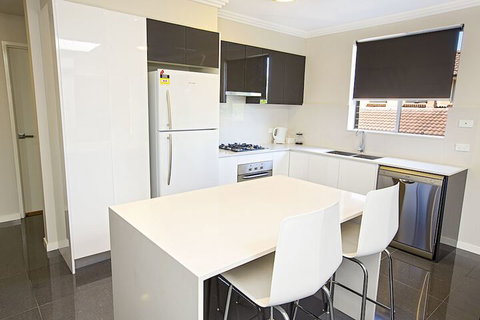 Astina Serviced Apartments Parkside - Holiday Adelaide 4