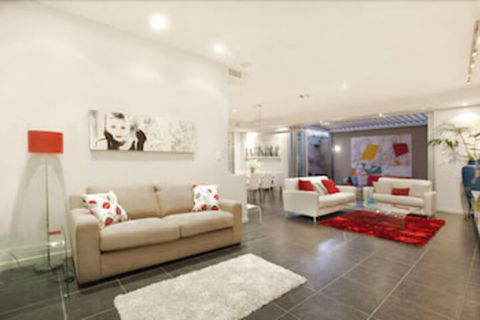 Lambert House - Holiday Adelaide 5