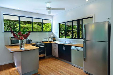 Misty Mountains Rainforest Retreat - Holiday Adelaide 6