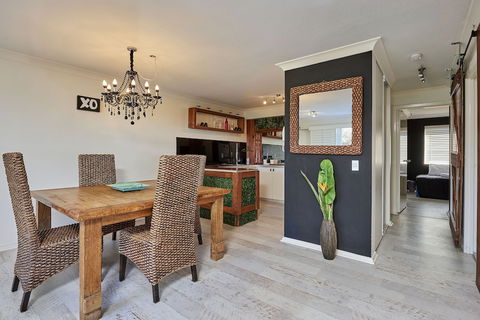 Cabarita Beachfront Apartments - Holiday Adelaide 2