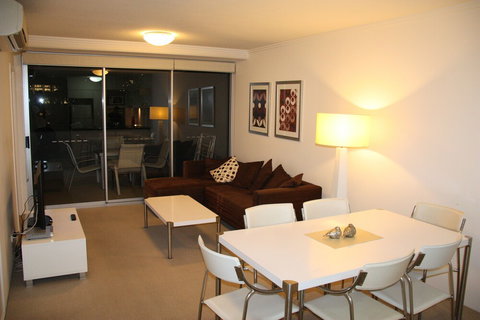 Allegro Apartments - Holiday Adelaide 2