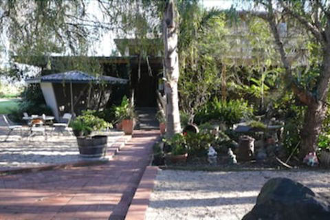 Happy Days Accommodation - Holiday Adelaide 3