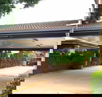 A Raceview Motor Inn - Holiday Adelaide