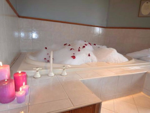 Bordello Hotel Bar & Spa - Holiday Adelaide 2