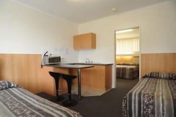 Bamboo Motor Inn - Holiday Adelaide 6