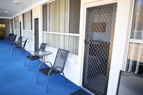 Bamboo Motor Inn - Holiday Adelaide 0