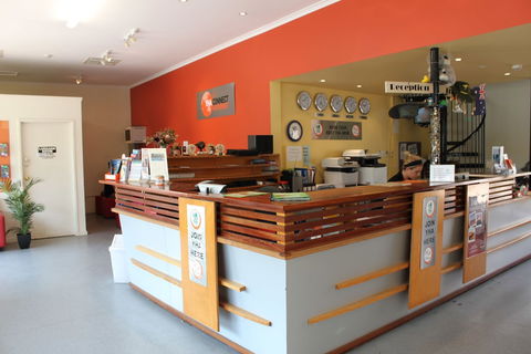 Alice Springs YHA - Hostel - Holiday Adelaide 5